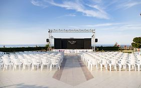 Hotel Village Paradise