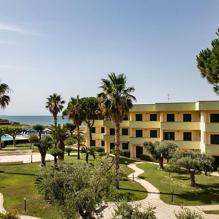 Hotel Village Paradise Marina di Mandatoriccio Esterno foto