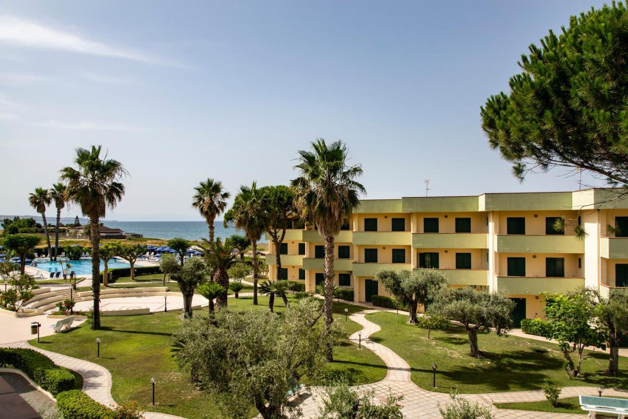 Hotel Village Paradise Marina di Mandatoriccio Esterno foto