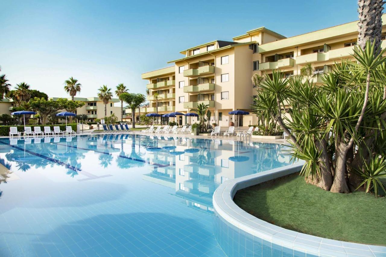 Hotel Village Paradise Marina di Mandatoriccio Esterno foto